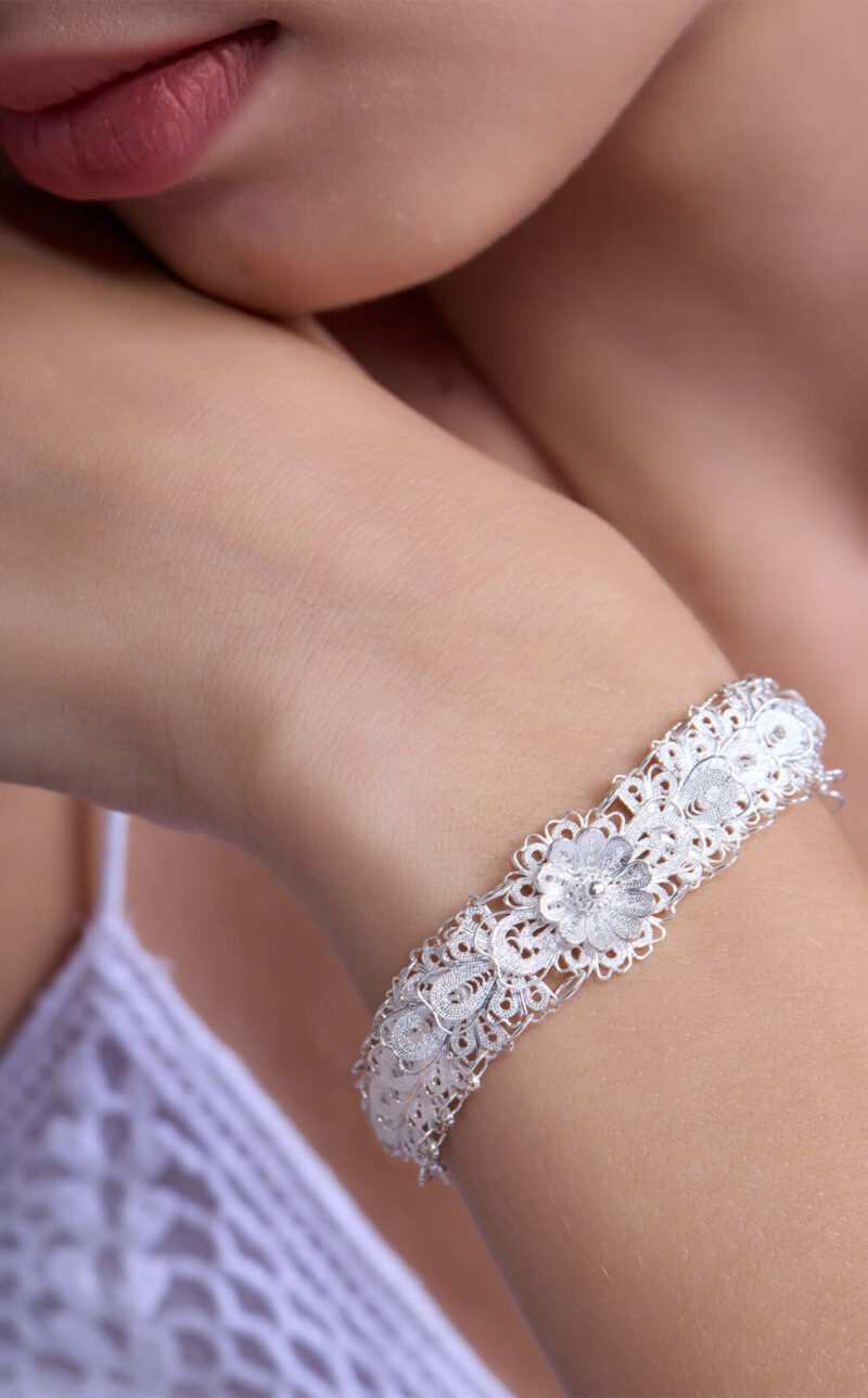 Handmade Silver Filigree Flower Bracelet - Image 5